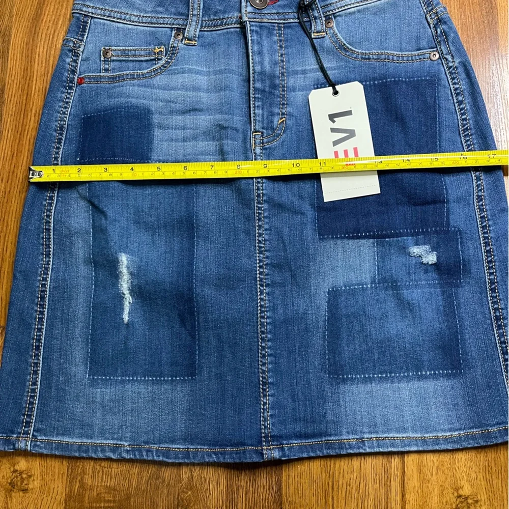 EV1 soft denim distressed pencil skirt, new with tags. Size 0